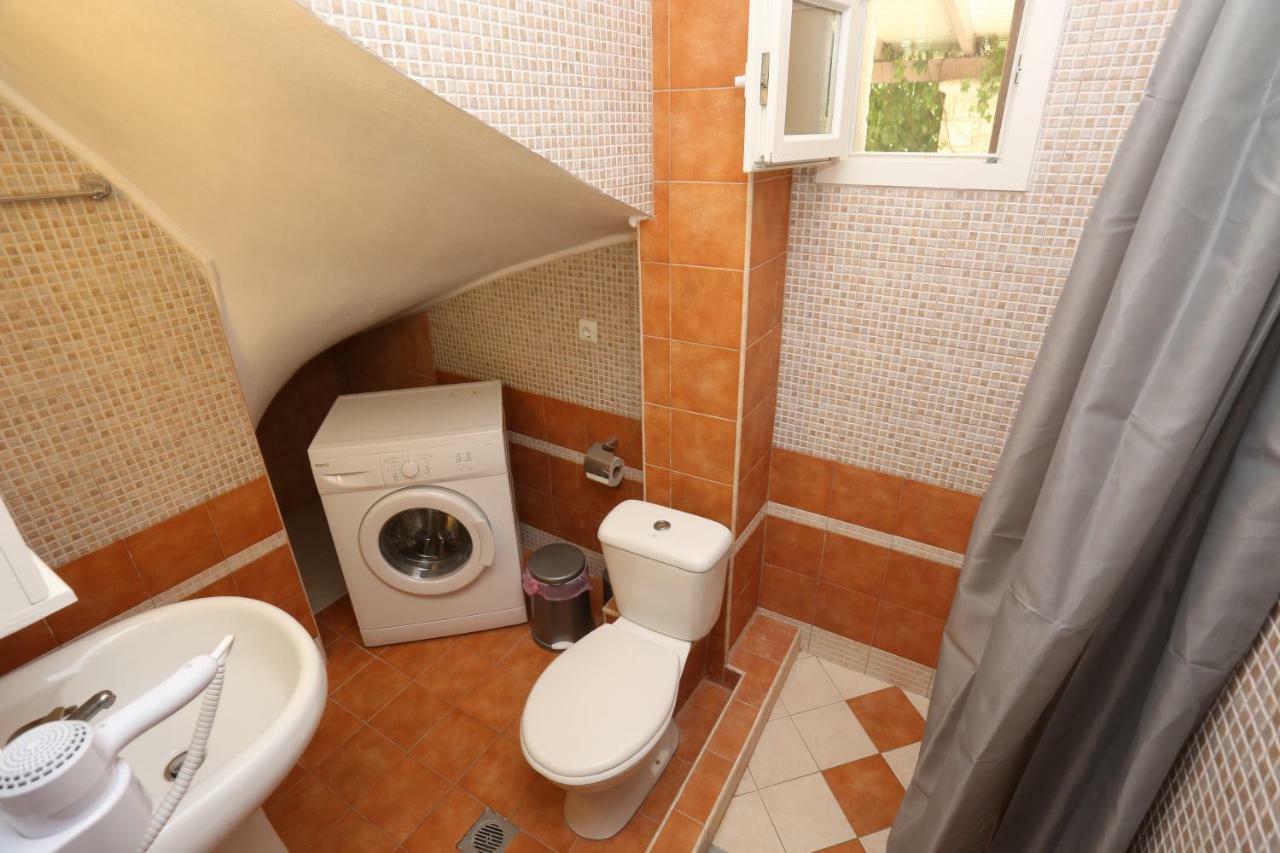 Villa Argo 3 - Beachfront, Big Gardens, Location! Pefkochori Eksteriør bilde